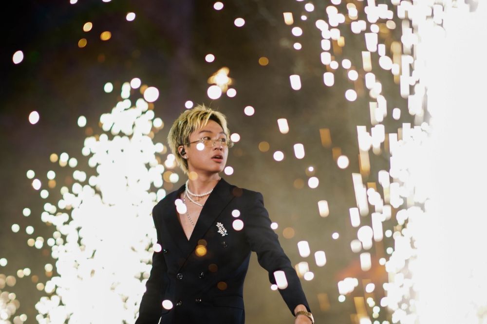 Lee Hyo Ri đội nón lá trình diễn siêu hit "10 Minutes", Zion.T bất ngờ kết hợp cùng Wren Evans - 3