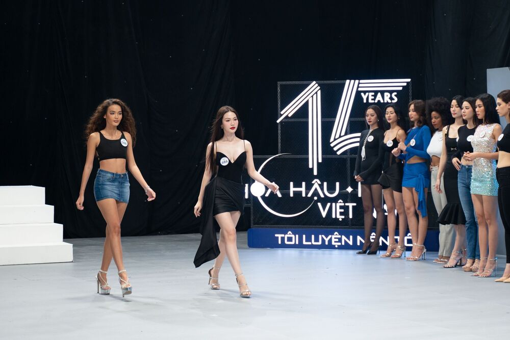 Hé lộ sàn catwalk độc đáo của Fashion show Hoa hậu Hoàn vũ Việt Nam, first face và vedette là ai? - 2