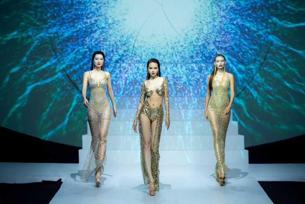 Cao Thiên Trang, Vũ Thúy Quỳnh liên tục diễn vedette, first face tại fashion show Hoa hậu Hoàn vũ Việt Nam 2023 - 10