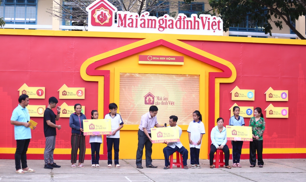 Mái ấm gia đình Việt: Diễn viên Kiều Linh và ca sĩ Thiên Vương góp sức mang về giải thưởng 90 triệu cho trẻ em mồ côi - 4