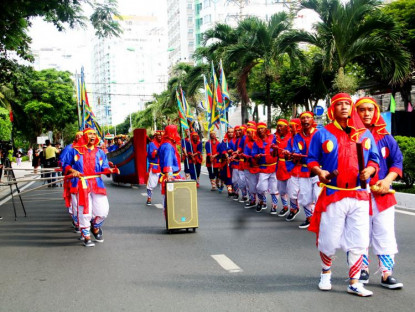 Lễ hội - Sôi động Tết Dương lịch ở Nha Trang