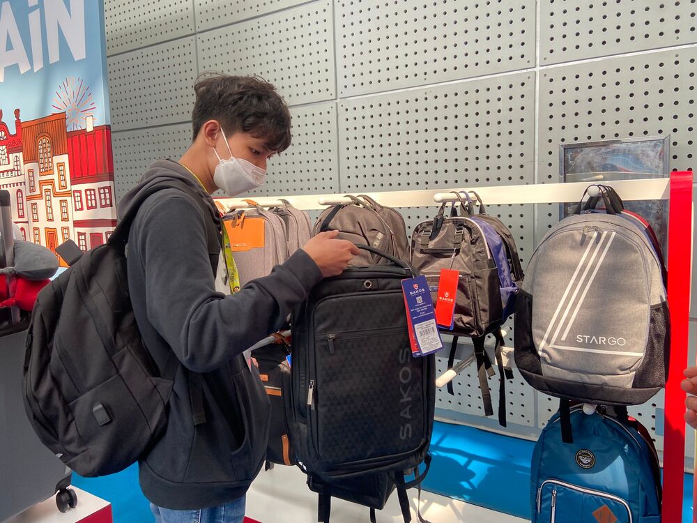 Sinh viên Đại học RMIT hào hứng trải nghiệm các sản phẩm của SAKOS - 6