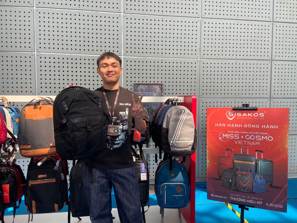 Sinh viên Đại học RMIT hào hứng trải nghiệm các sản phẩm của SAKOS - 4