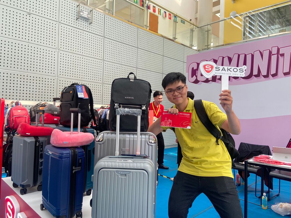 Sinh viên Đại học RMIT hào hứng trải nghiệm các sản phẩm của SAKOS - 10