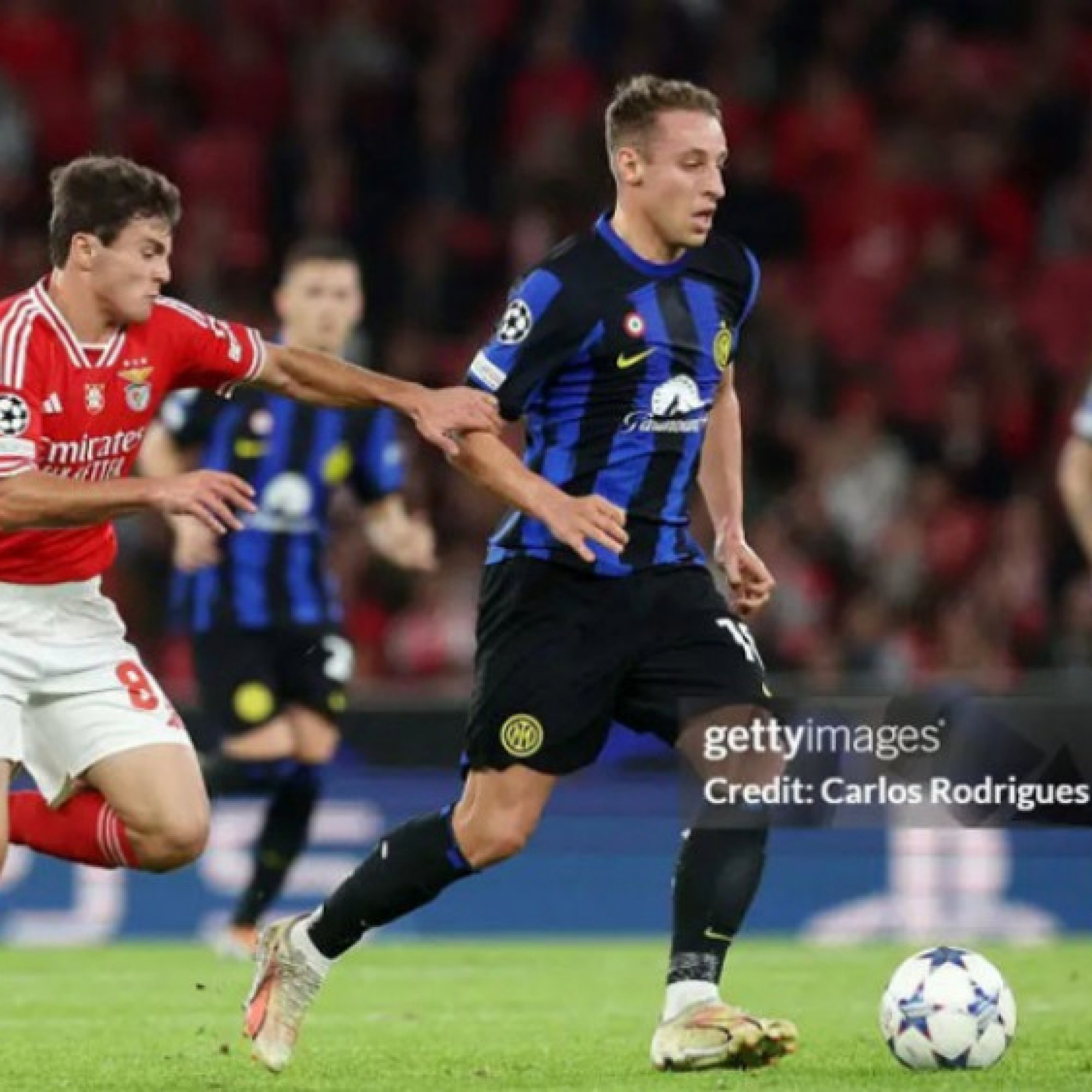  - Video bóng đá Benfica - Inter Milan: Ngược dòng nghẹt thở, hat-trick ấn tượng (Cúp C1)