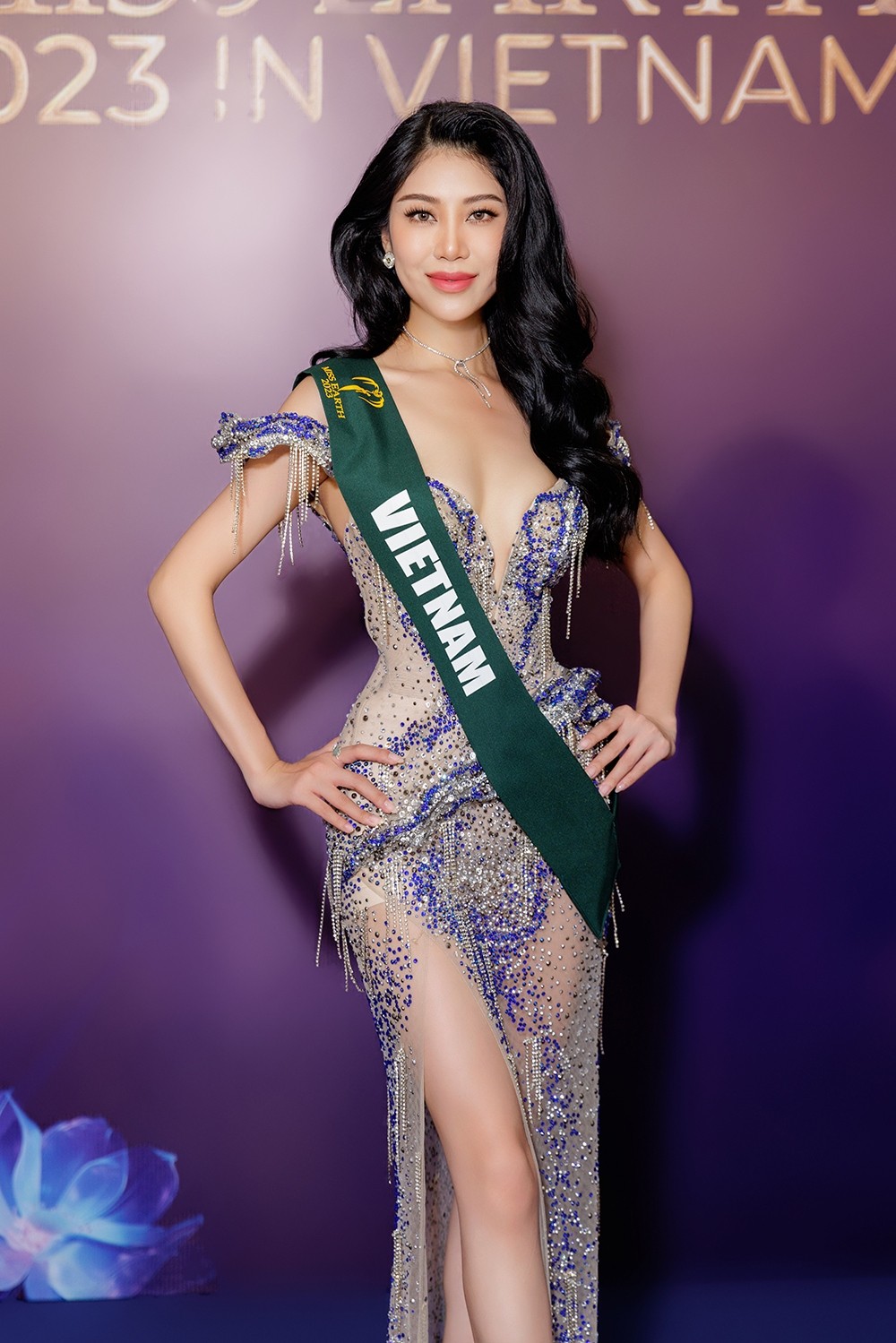 90 thí sinh Miss Earth 2023 khoe sắc trên thảm xanh, đại diện Việt Nam thể hiện ra sao? - 2