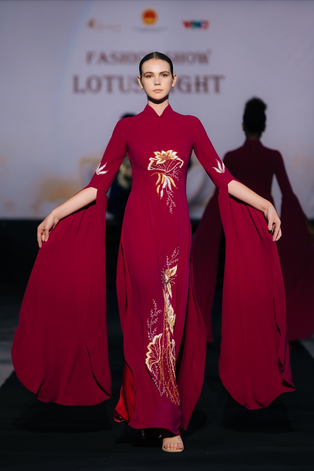 Văn hoá Việt toả sáng trong thiết kế của Trần Phương Hoa tại Úc - 1