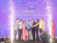 Hơn 100 KOL, KOC livestream bán hàng cùng tiểu thương chợ Bến Thành