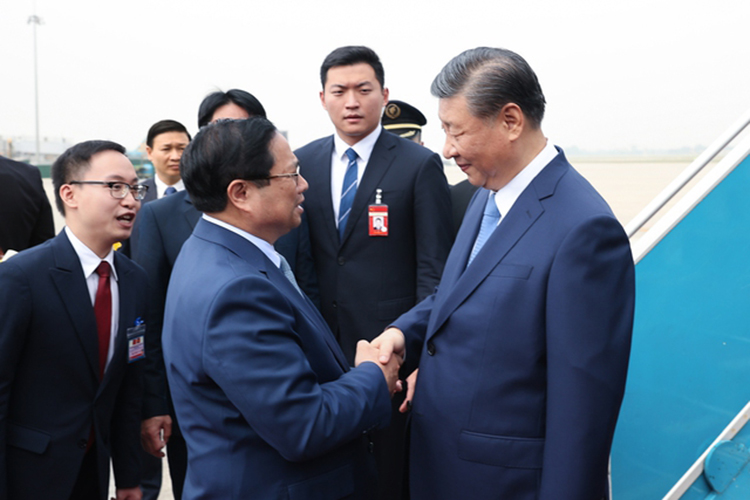Tổng Bí thư, Chủ tịch Trung Quốc Tập Cận Bình đến Hà Nội, bắt đầu chuyến thăm Việt Nam - 2