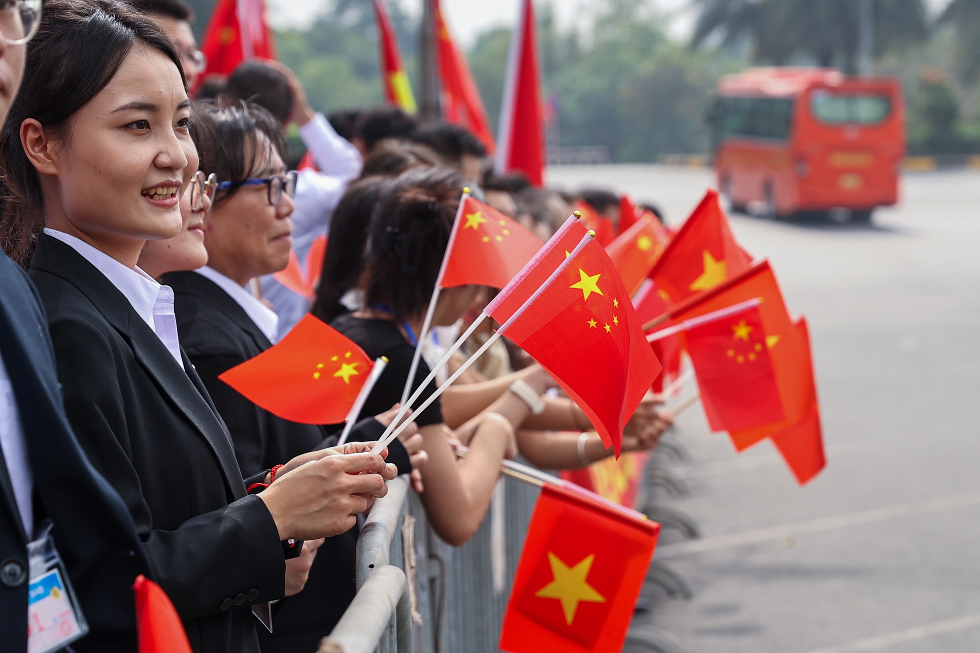 Tổng Bí thư, Chủ tịch Trung Quốc Tập Cận Bình đến Hà Nội, bắt đầu chuyến thăm Việt Nam - 3