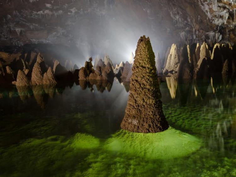 Hai hang động tráng lệ ở Quảng Bình tiếp tục đón khách