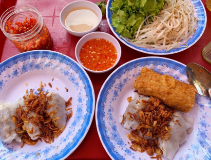 Ăn gì - Bánh cuốn Sài Gòn – một góc Hà Nội nhớ