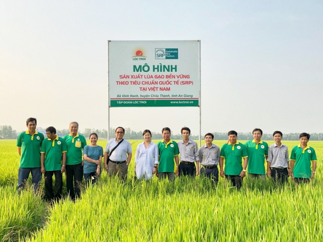 Lộc Trời xác lập thêm 3 kỷ lục mới trong lĩnh vực nông nghiệp - 2