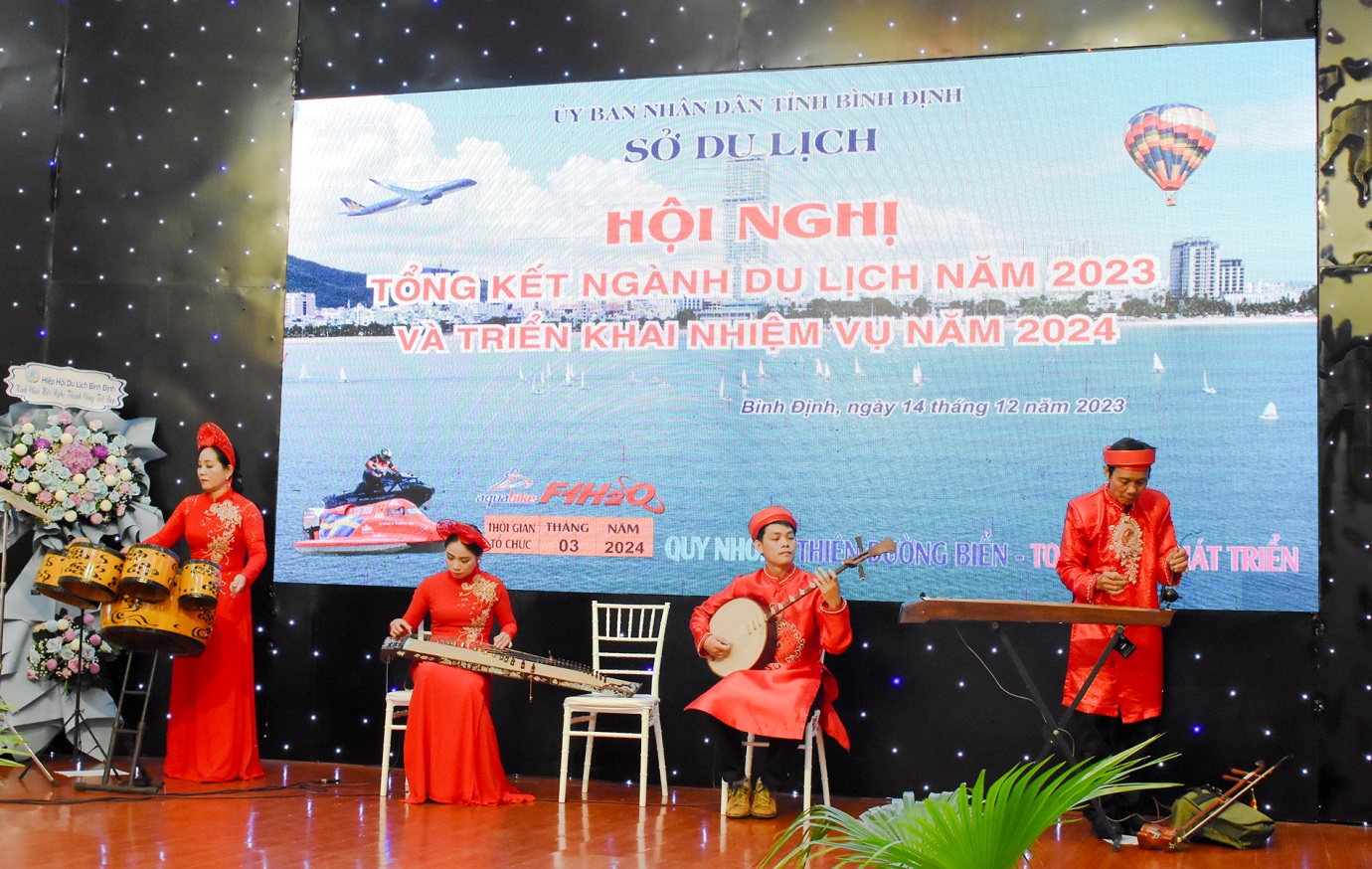 Năm 2023, Bình Định đón hơn 5 triệu lượt khách du lịch - 1