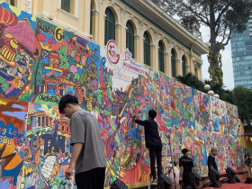Hành trình du lịch TPHCM tạo nên kỷ lục bức tranh doodle lớn nhất Việt Nam
