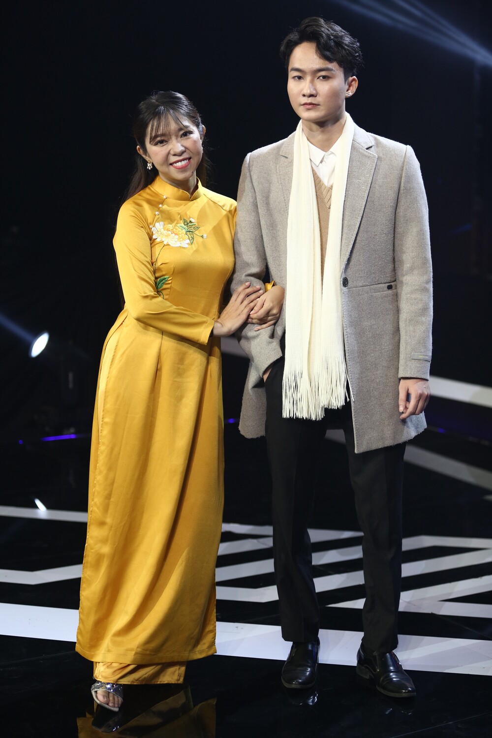 Phạm Hồng Phước bất ngờ với màn song ca của thí sinh "Toả sáng ước mơ" với ca sĩ khách mời - 6