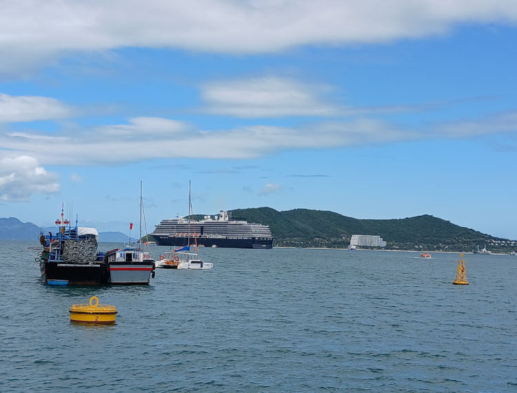 Nha Trang đón tàu biển cao cấp với 2.000 khách ngày cuối năm 2023