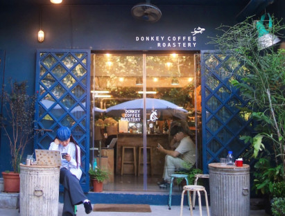  - Donkey Coffee Roastery xưởng rang đậm vị đam mê bên bờ sông Hồng