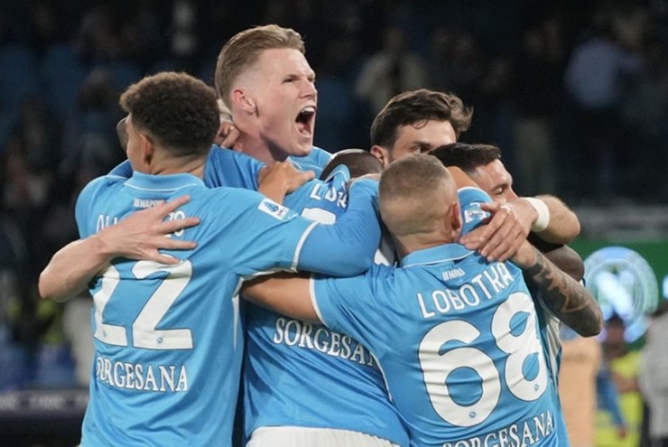 McTominay tạo ảnh hưởng lớn ở Napoli, được khen có "năng lượng điên rồ" - 1