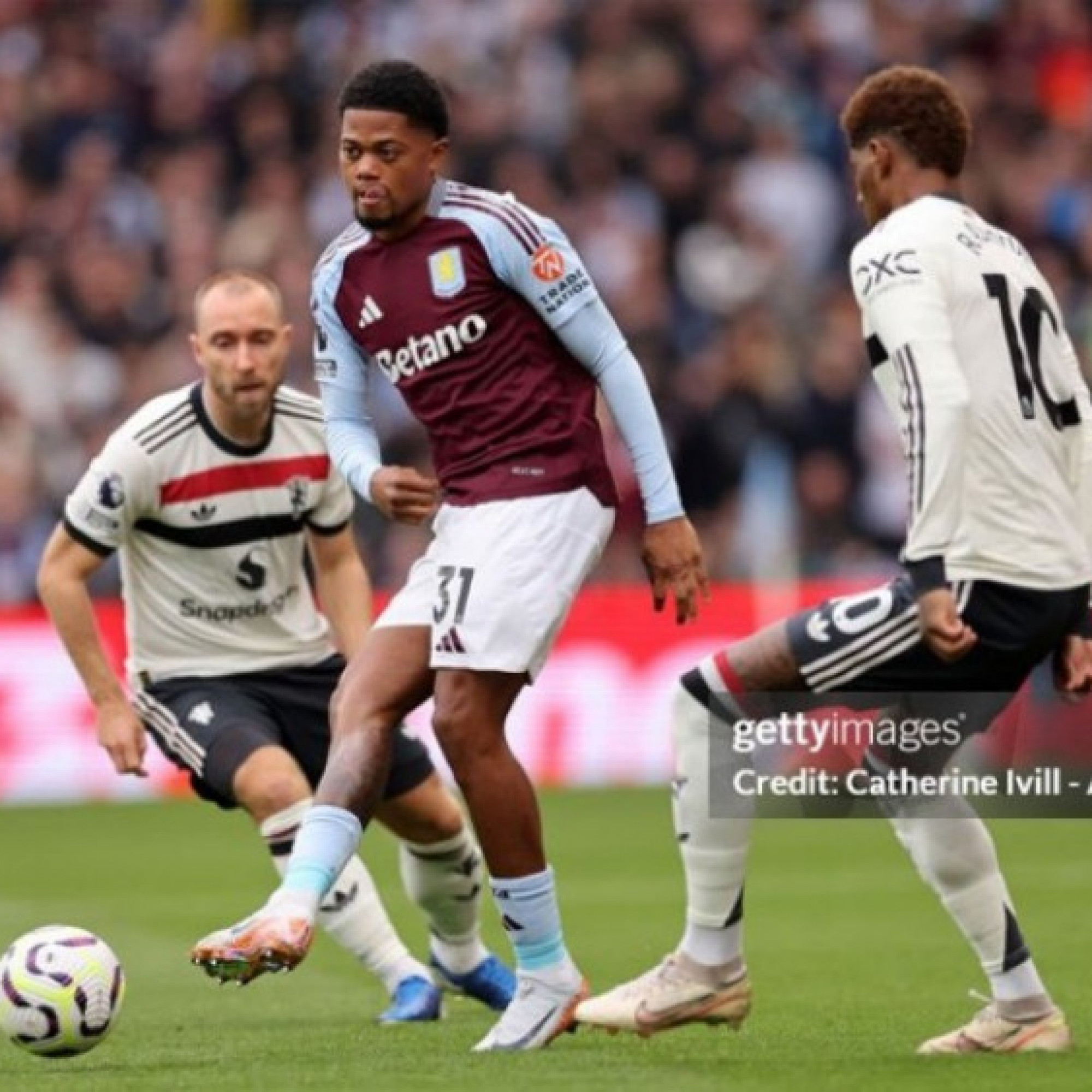  - Trực tiếp bóng đá Aston Villa - MU: "Quỷ đỏ" cố gắng ép sân (Ngoại hạng Anh)