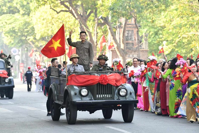 Hà Nội rực rỡ “Ngày hội Văn hóa vì hòa bình” kỷ niệm 70 năm Ngày Giải phóng Thủ đô - 2