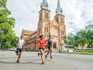 Khám phá TP.HCM qua từng bước chạy Marathon