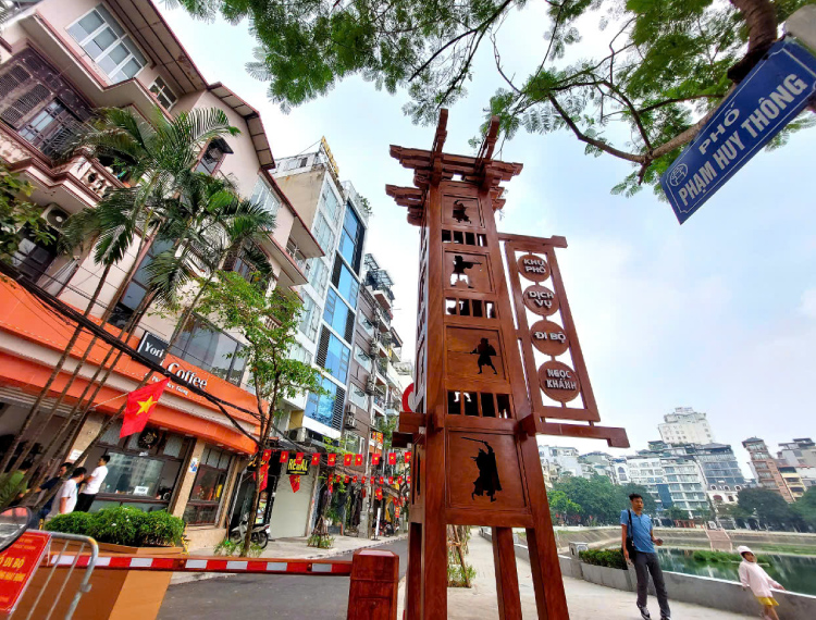 Tìm đường đi đến Phở Đông Ngọc Khánh: Hướng dẫn chi tiết và phương tiện di chuyển phù hợp