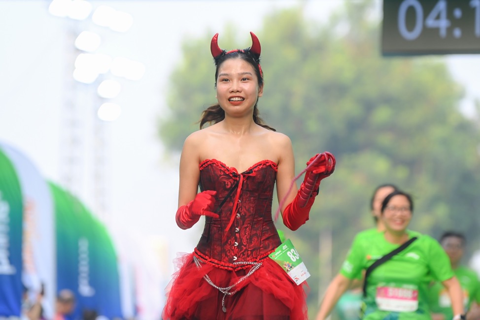 Sắc màu cosplay trên đường chạy VPIM 2024 - 8