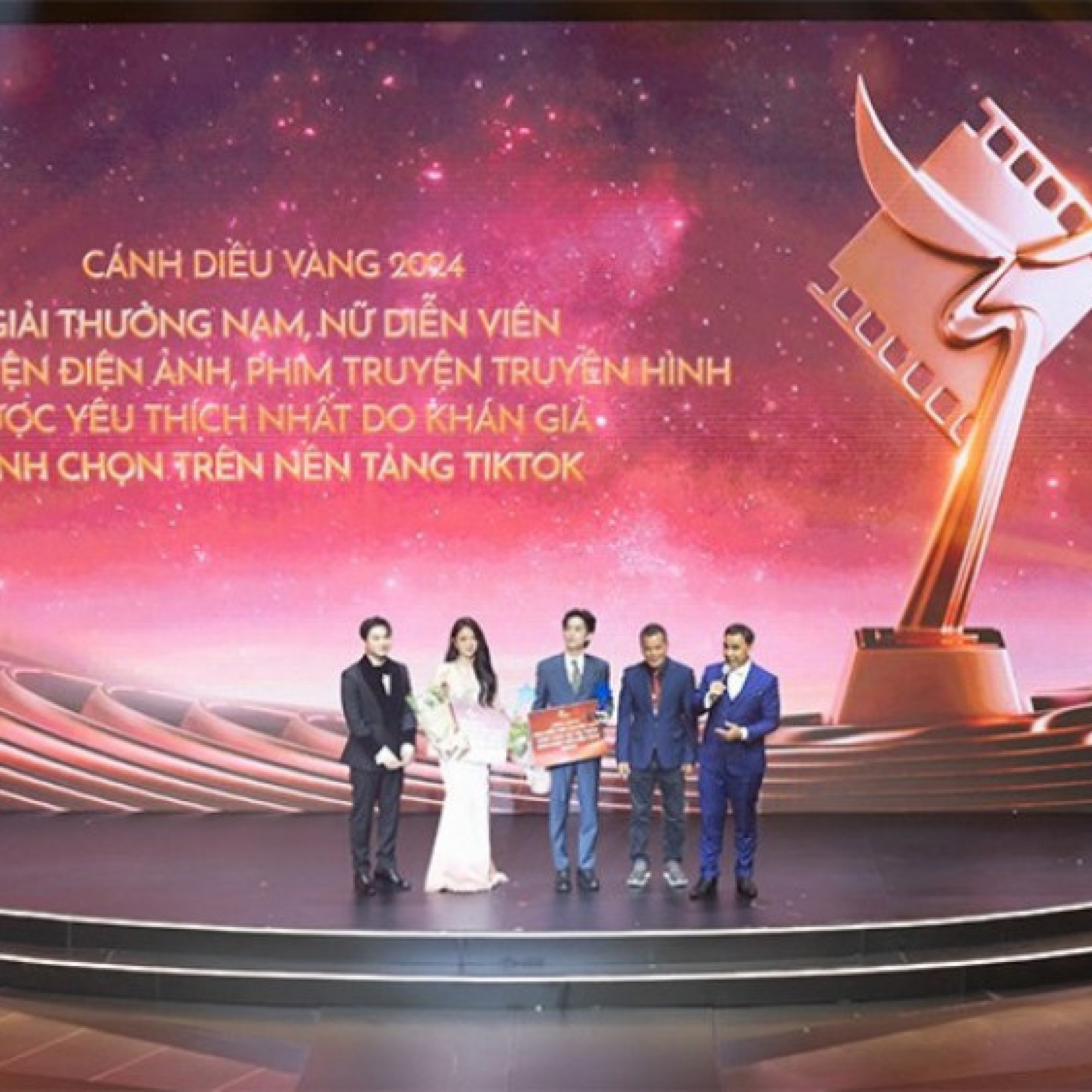Giải trí - Cánh diều vàng 2024 "gây bão" truyền thông trên TikTok