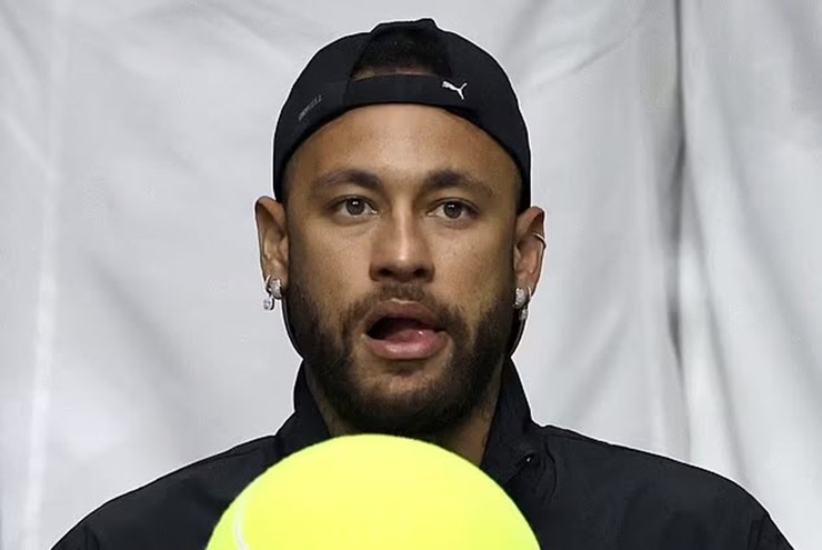 Neymar đến xem Nadal - Alcaraz, bị fan la ó & hô tên Ronaldo để chế nhạo - 2