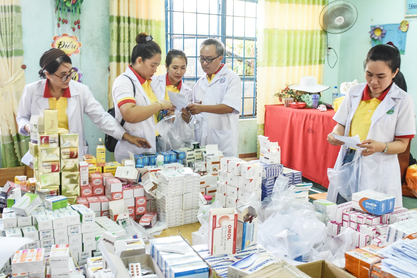 nhieu ca si hoi ngo trong ngay hoi doanh nhan quang ngai va nhung nguoi ban - 6