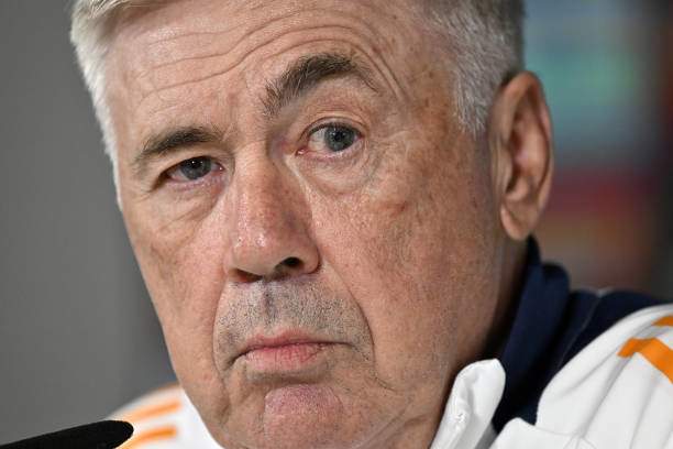 Ancelotti dự đoán Mbappe ghi 45 bàn, Flick không lo trọng tài thiên vị Real - 1