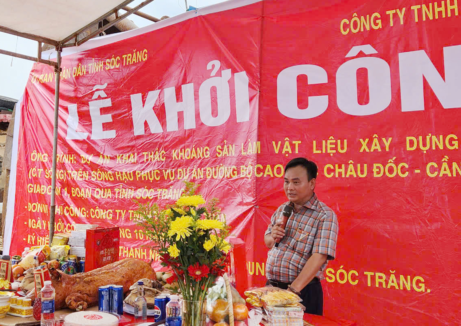 Khai thác mỏ cát trữ lượng hơn 4,2 triệu m3 dưới sông Hậu - 1