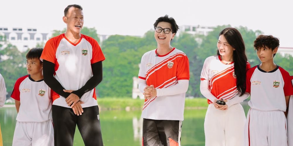 Lê Bống hạnh phúc vì được dẫn các “con trai” về quê hương Hà Nội - 2