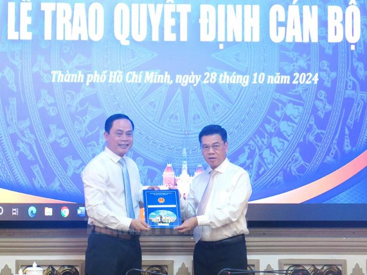 TPHCM trao quyết định bổ nhiệm cán bộ chủ chốt