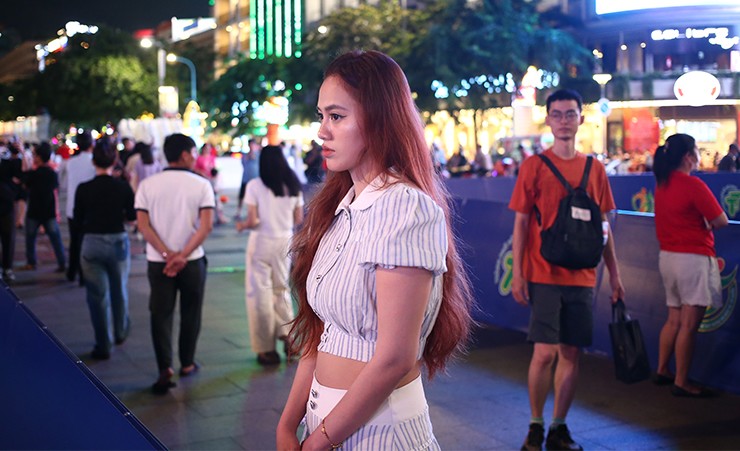 Người đẹp thích thú chơi pickleball tại phố đi bộ ở TP.HCM - 8