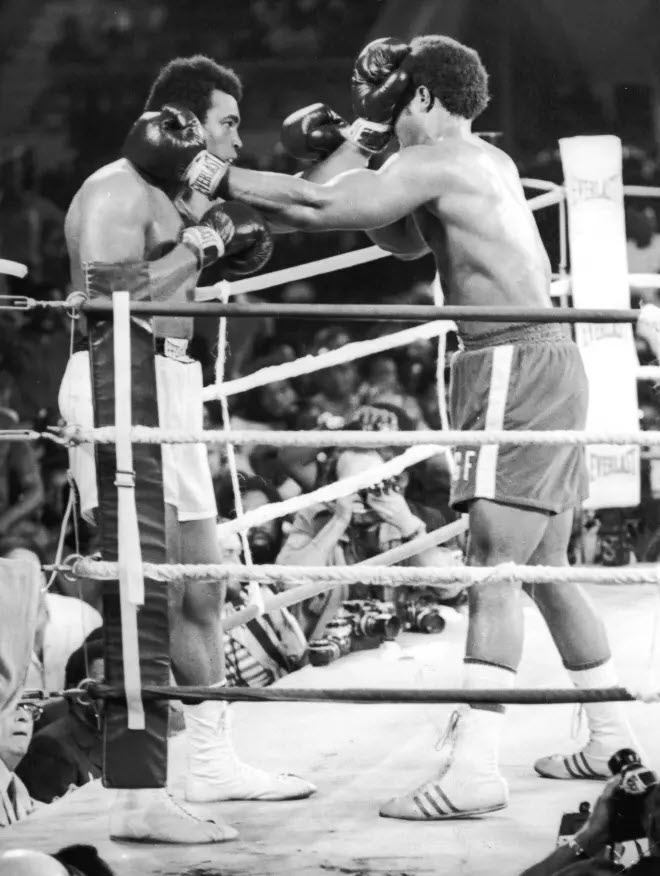 Cuộc chiến của các vị vua boxing: Muhammad Ali đấu Foreman "long trời lở đất" - 3