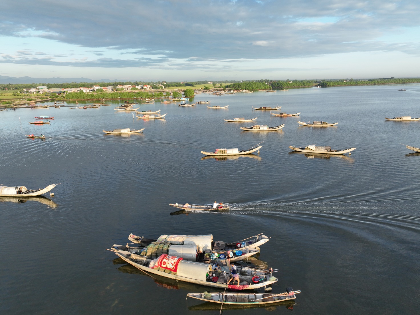 Về miền sông nước, chạm vào vẻ đẹp hoang sơ của phá Tam Giang - 1