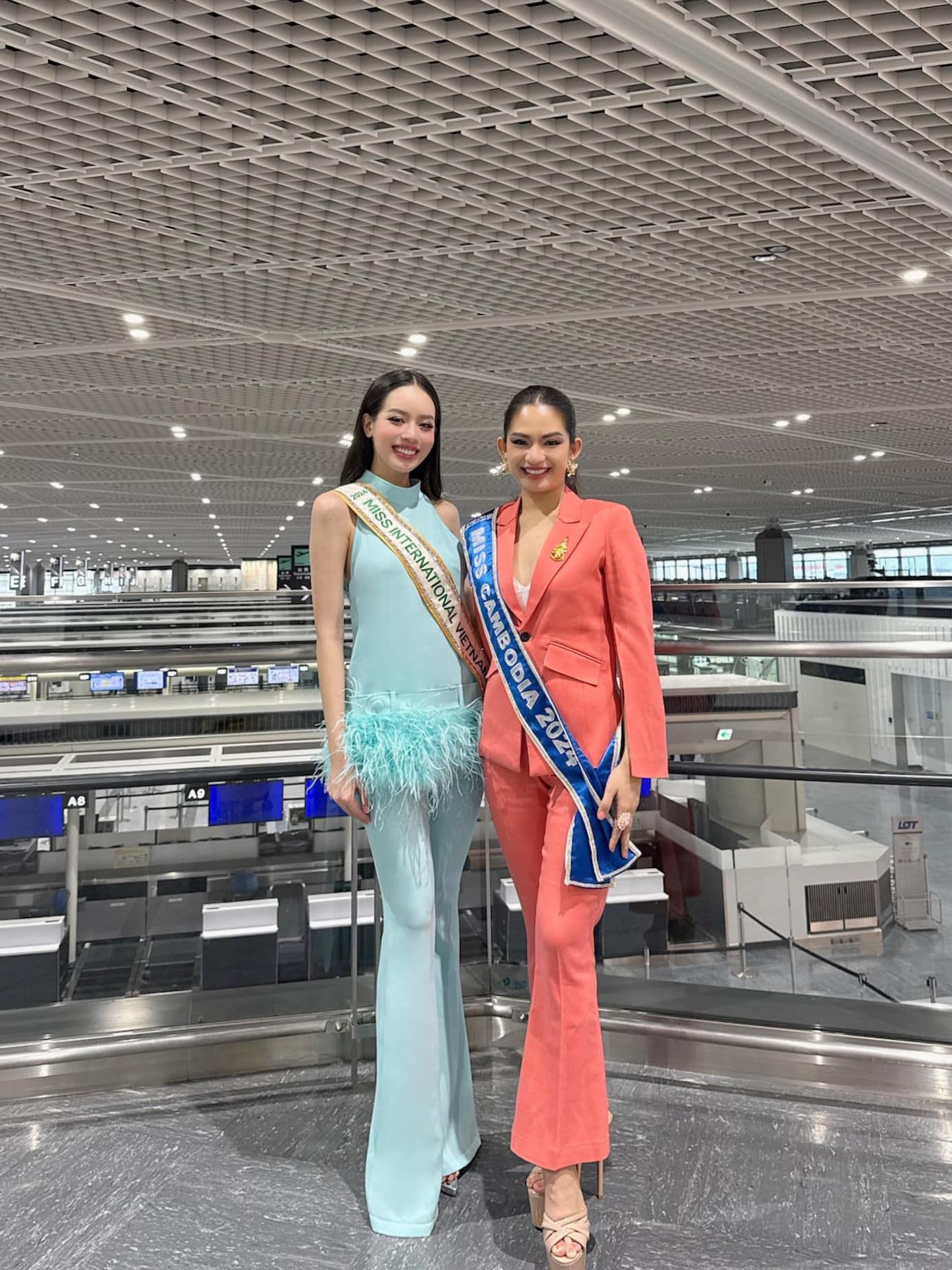 Ấn tượng loạt váy áo đầu tiên Hoa hậu Thanh Thuỷ đem đến Miss International 2024 - 2