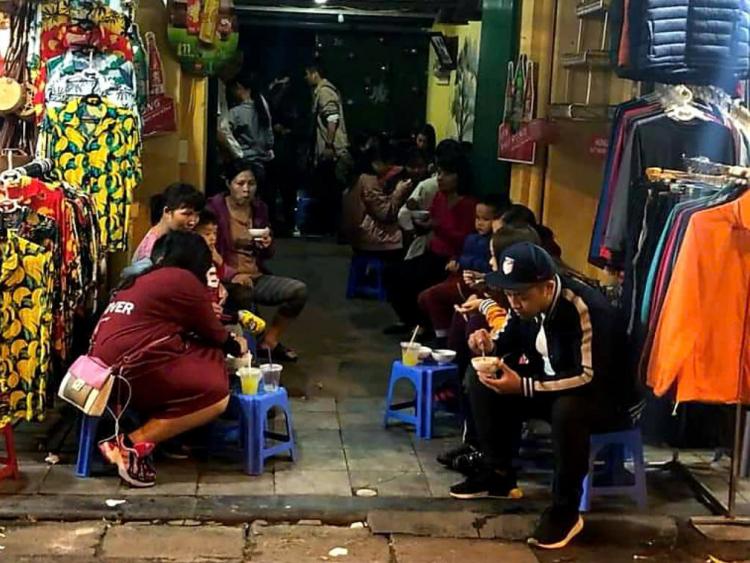 Bánh trôi tàu bác Phạm Bằng đầy hoài niệm ngày Hà Nội trở gió