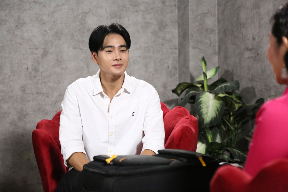 Nhâm Phương Nam: “Phẫu thuật thẩm mỹ đã cứu tôi một bàn thua trông thấy” - 3