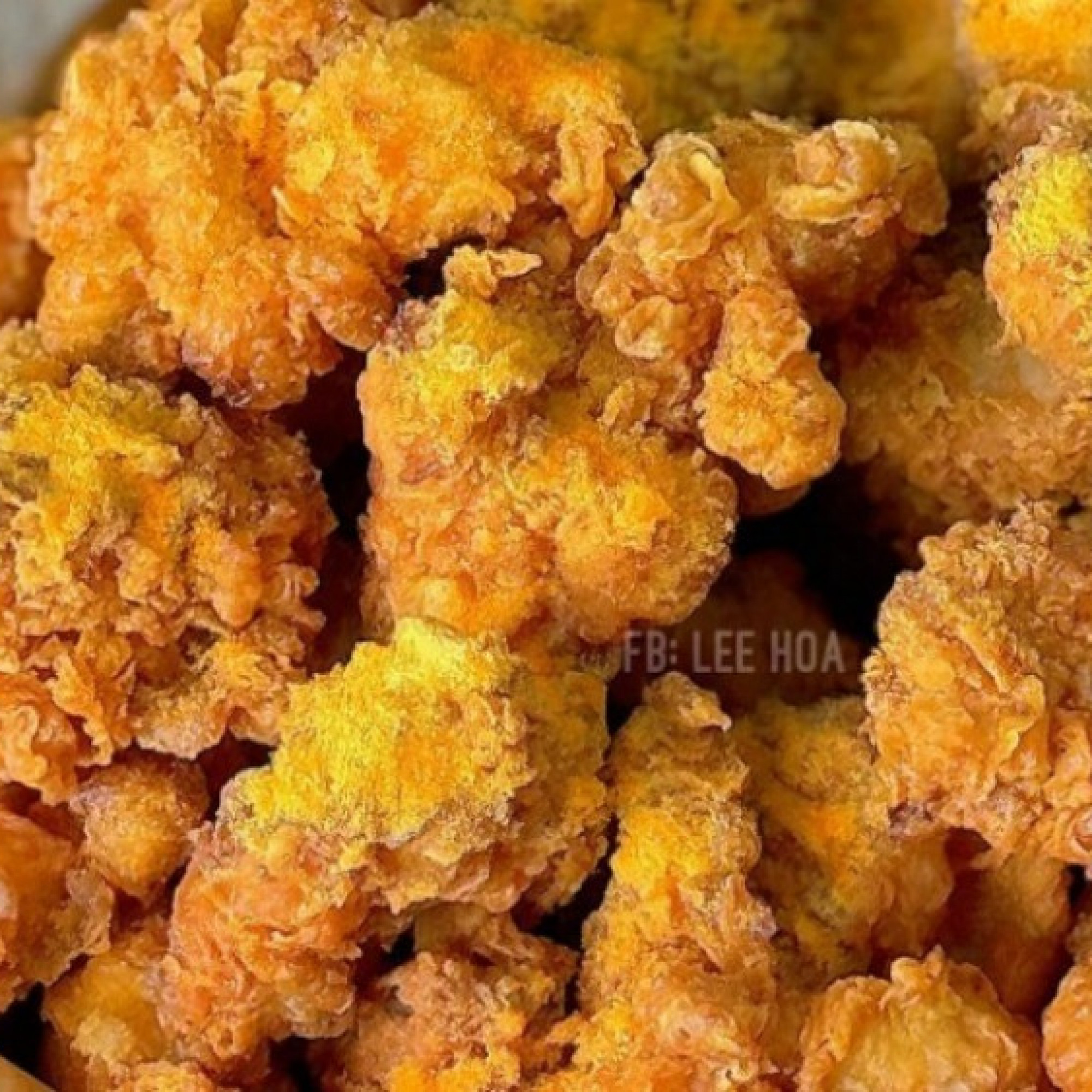 Trổ tài làm món gà rán Hàn Quốc thơm ngon, giòn rụm