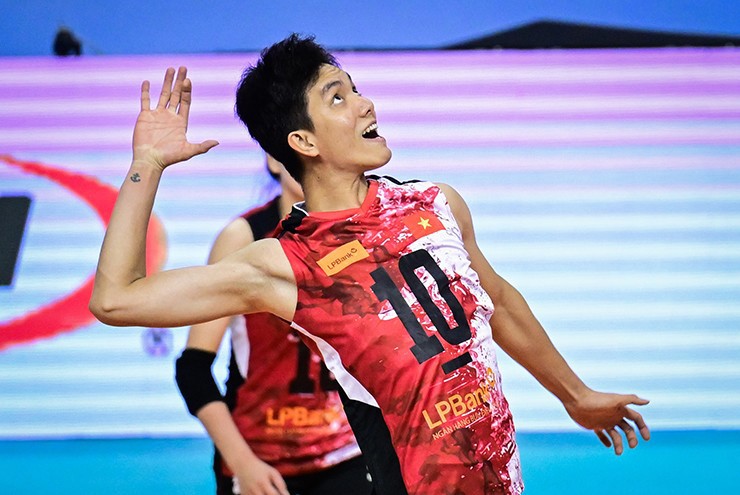 Nghẹt thở bóng chuyền nữ VN: Bích Tuyền đấu 5 set với ngoại binh 1m98 - 2