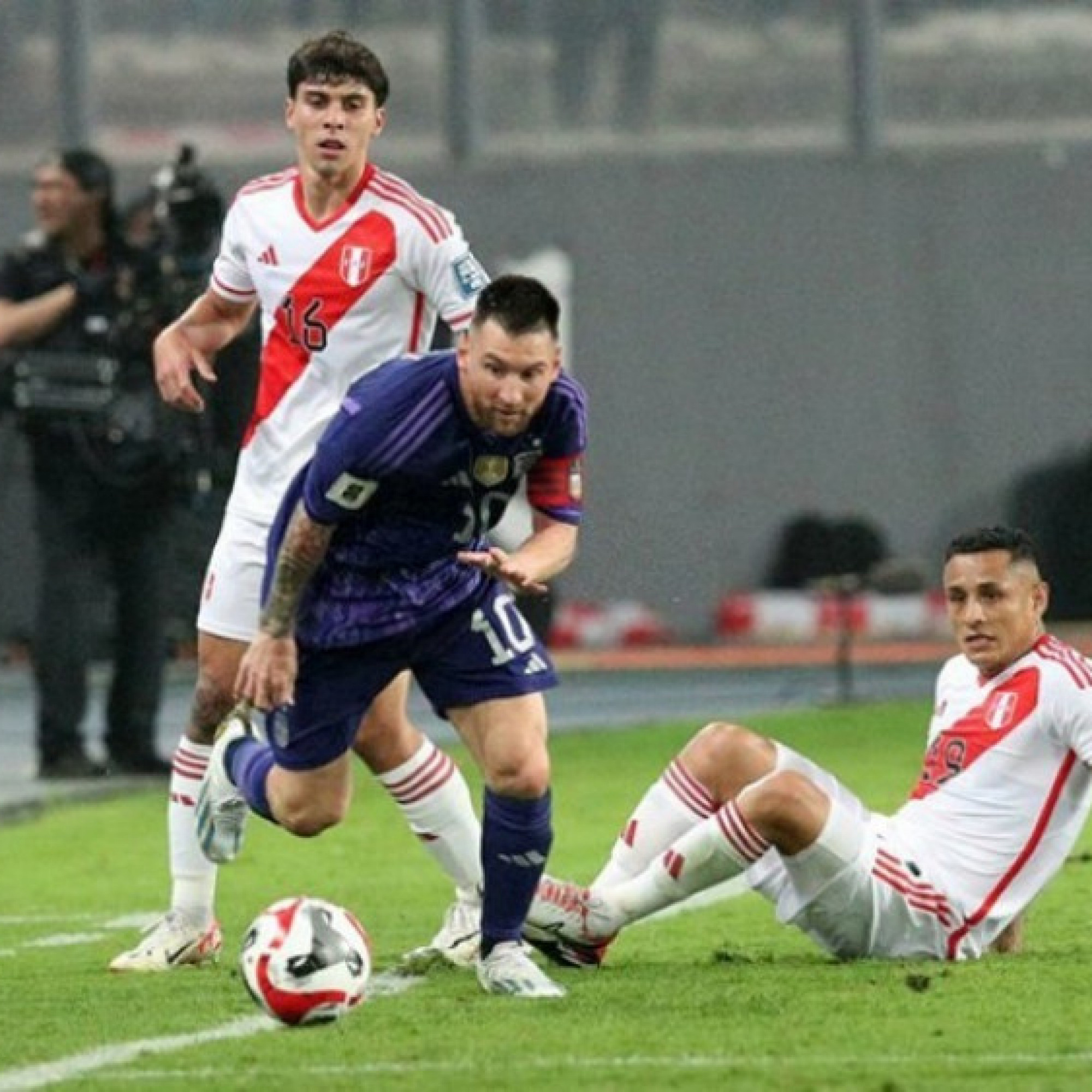  - Trực tiếp bóng đá Argentina - Peru: Chờ Messi "trút giận" (Vòng loại World Cup)