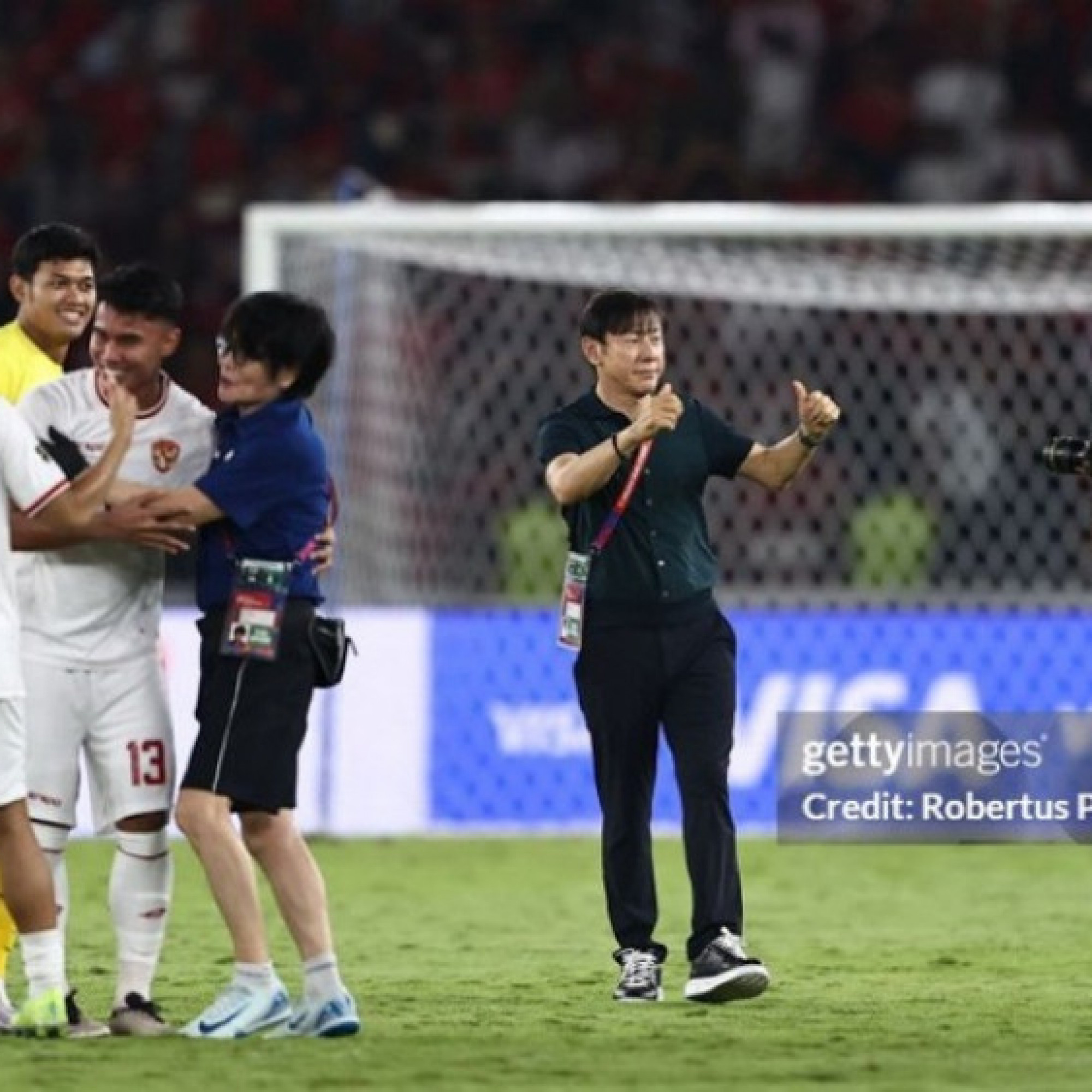  - Indonesia bay cao trên BXH FIFA, HLV Shin Tae Yong hé lộ bí quyết thắng Saudi Arabia