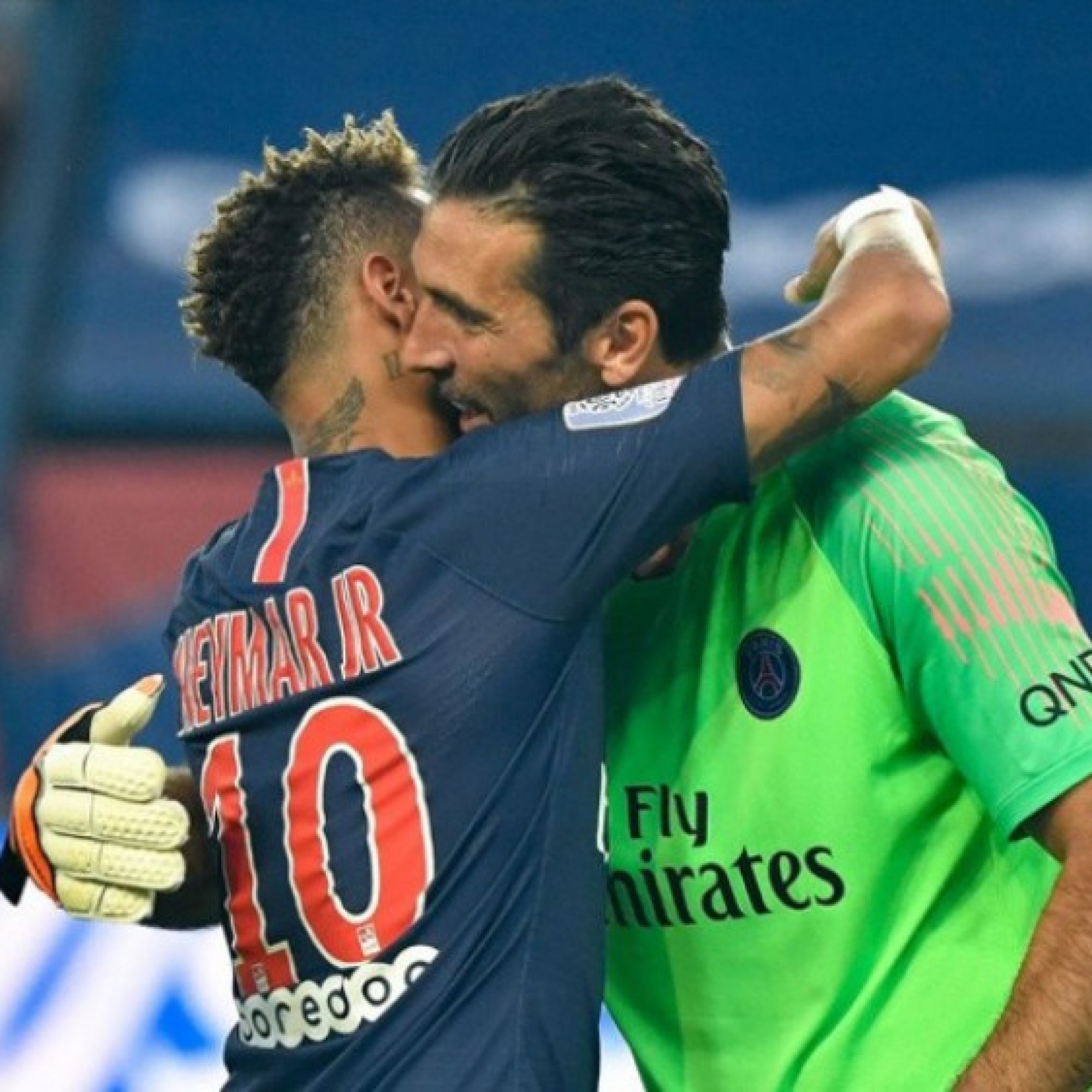  - Tin mới nhất bóng đá sáng 20/11: Buffon khẳng định Neymar xứng đáng có 5 QBV