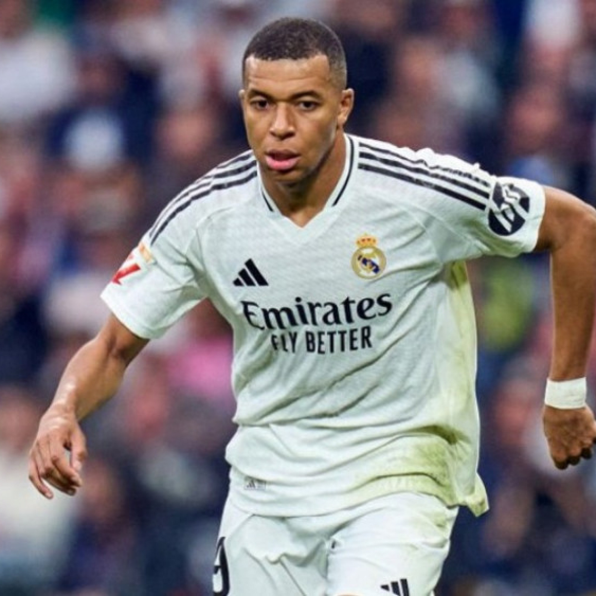  - Mbappe nếm đủ “thiên đường, địa ngục” 100 ngày đầu ở Real Madrid