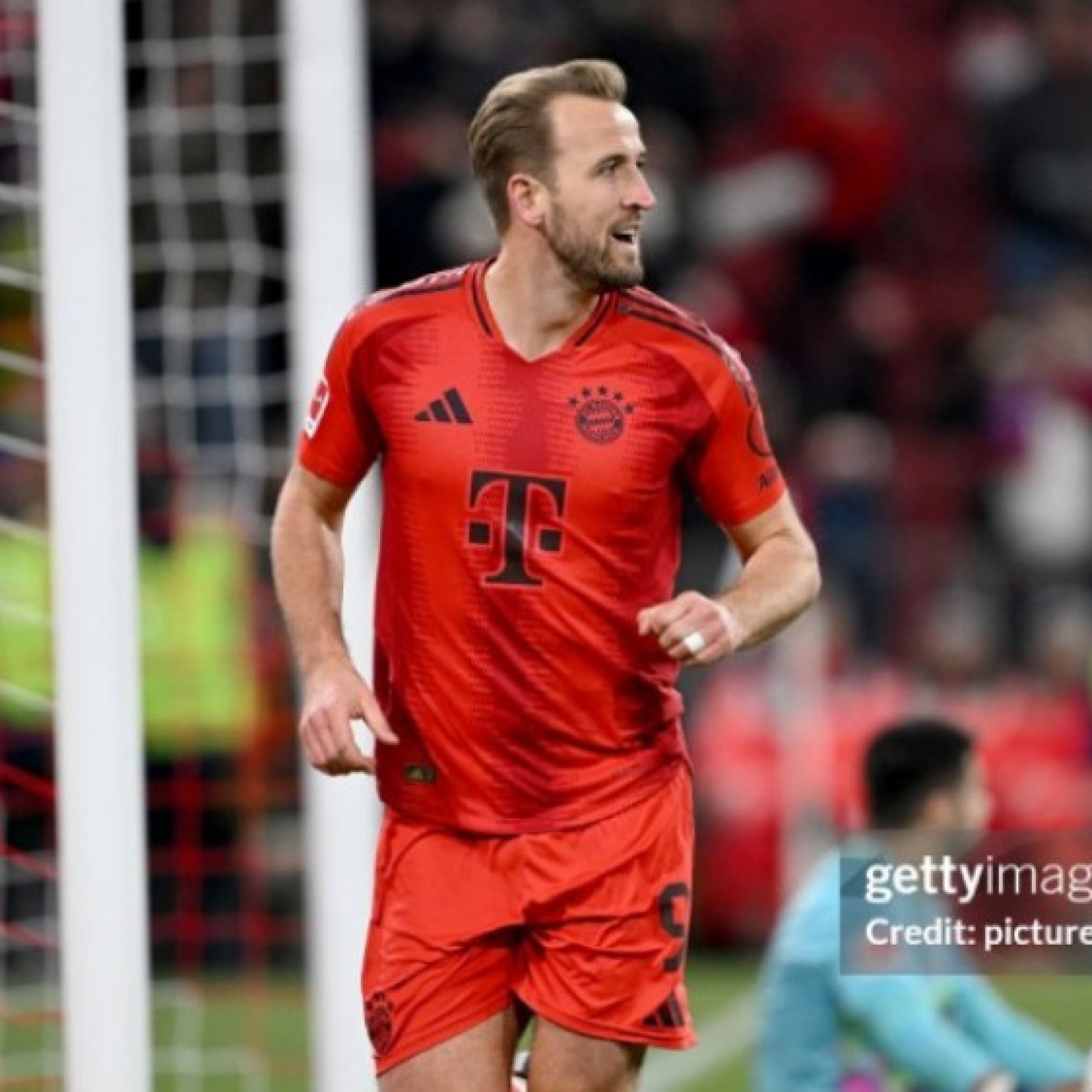  - Video bóng đá Bayern Munich – Augsburg: Harry Kane ghi hat-trick (Bundesliga)