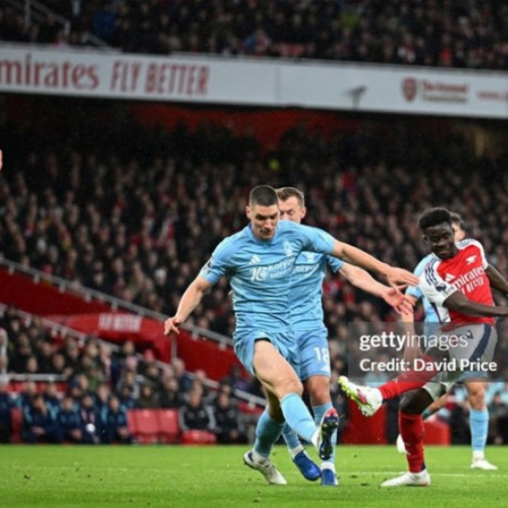  - Video bóng đá Arsenal - Nottingham Forest: Rực rỡ Saka ghi siêu phẩm (Ngoại hạng Anh) (H1)