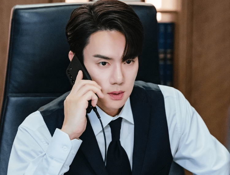 Yoo Yeon Seok - “Tài phiệt“ từ trong phim đến ngoài đời, tuổi 40 độc thân đắt giá